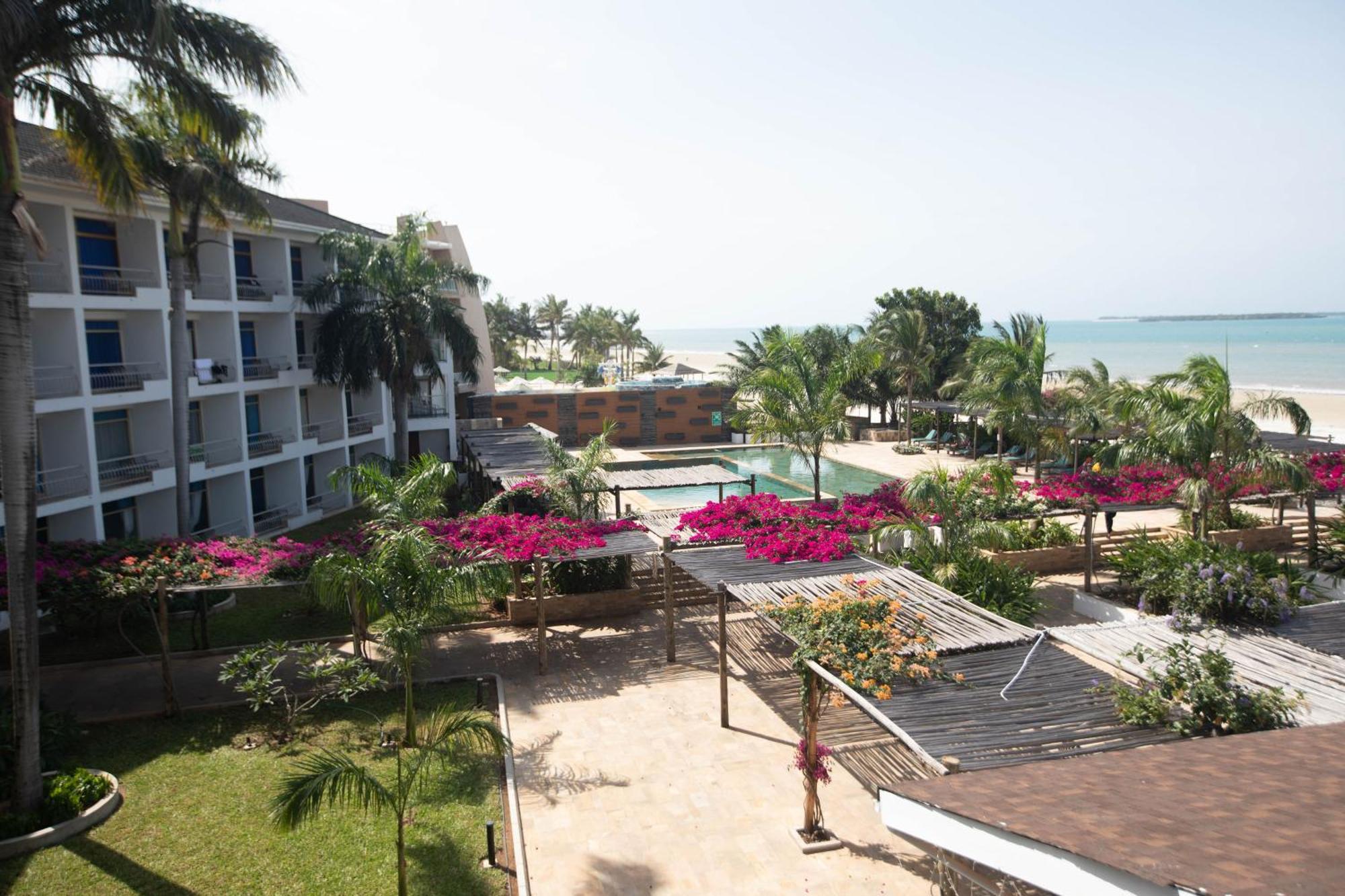 Giraffe Beach Hotel Дар-эс-Саламе Экстерьер фото